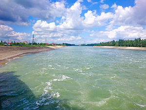 Отводящий канал водосбросного сооружения